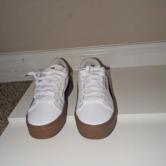 Puma White and Brown Sneakers - Picture 2 of 7